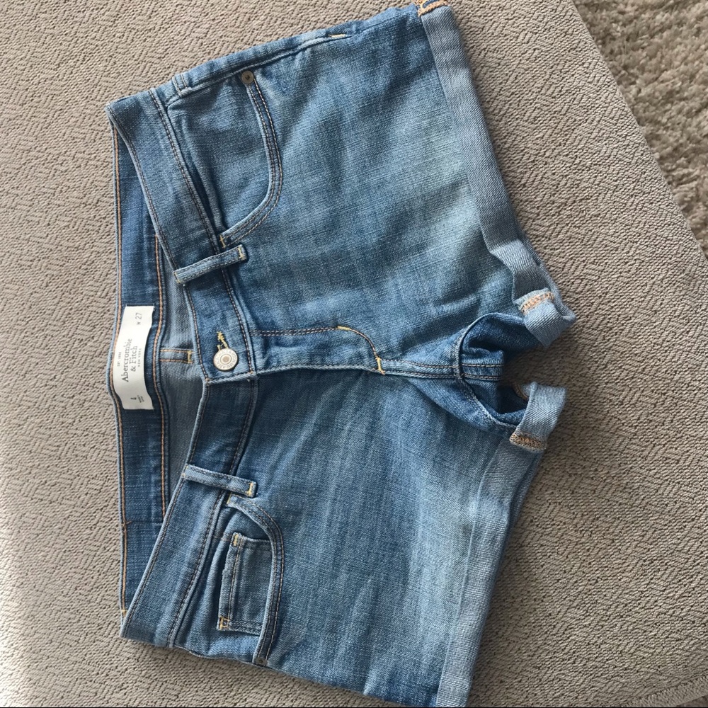 Abercrombie & Fitch Jean Shorts sz 4